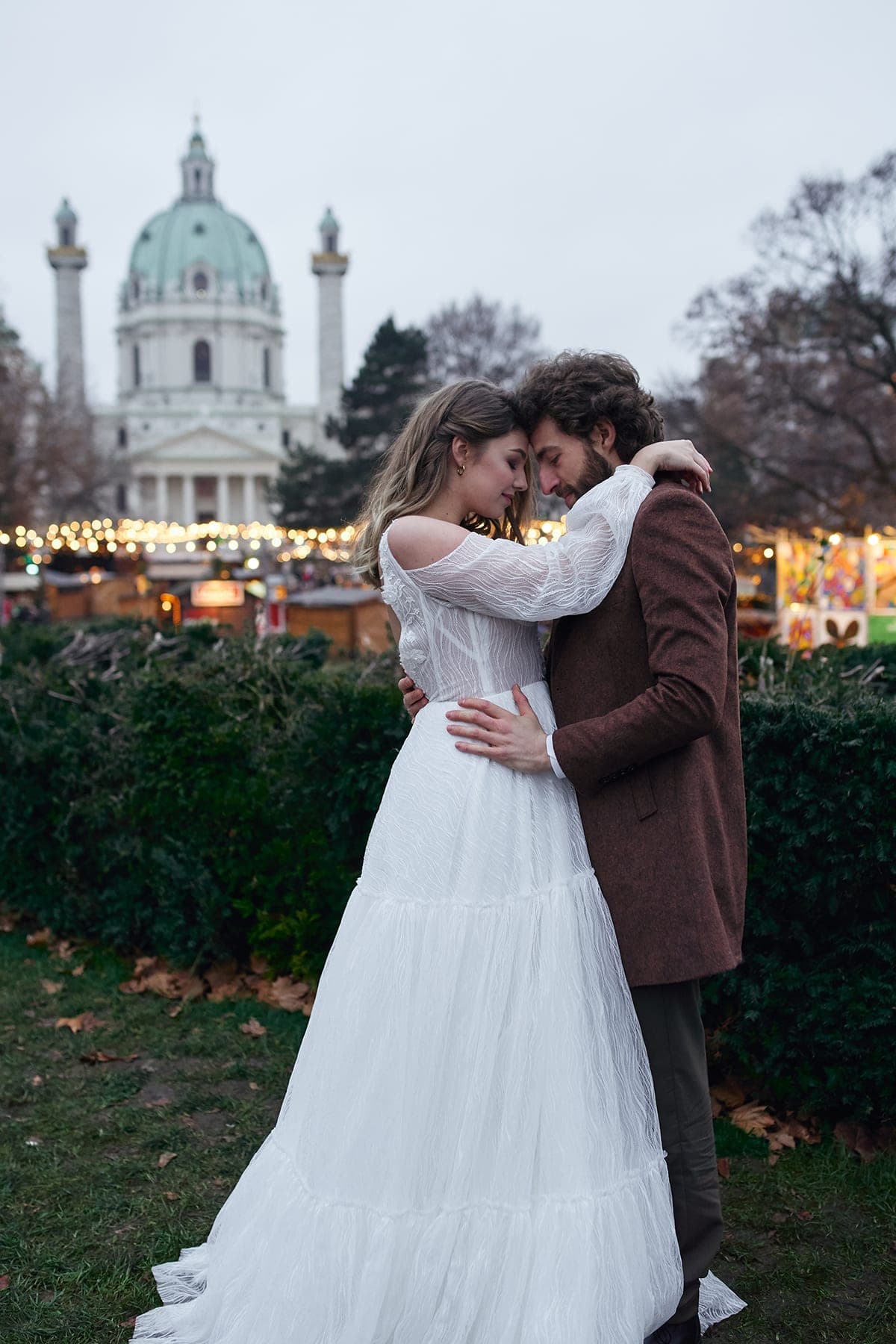 Glückliches Brautpaar, fotografiert von Hochzeitsfotografin Oxana Kreutzer in München