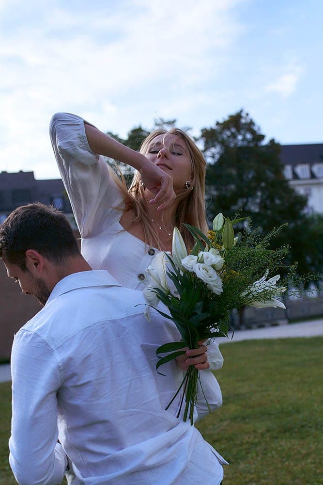 Innige Momente des Brautpaars – Oxana Kreutzer Hochzeitsfotografie München