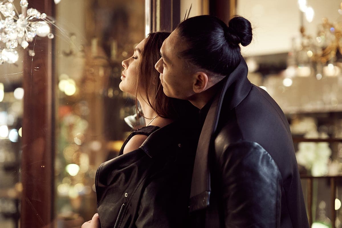 Engagement-Fotos voller Nähe aus München von Oxana Kreutzer